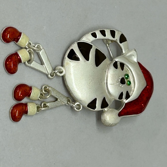 Christmas Cat with Dangle Legs & Red Cap Brooch - Picture 6 of 9